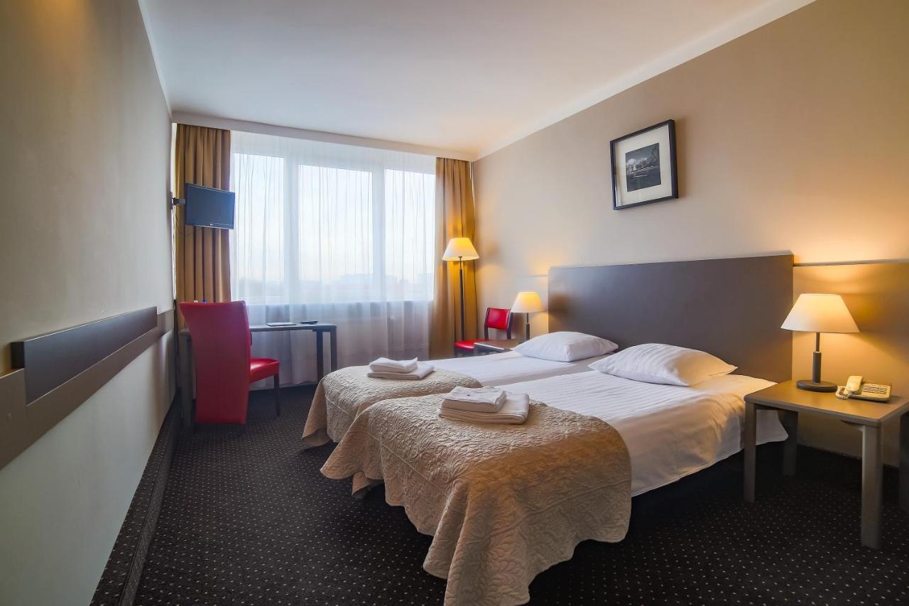 Hotel New Skanpol Kołobrzeg Exterior foto